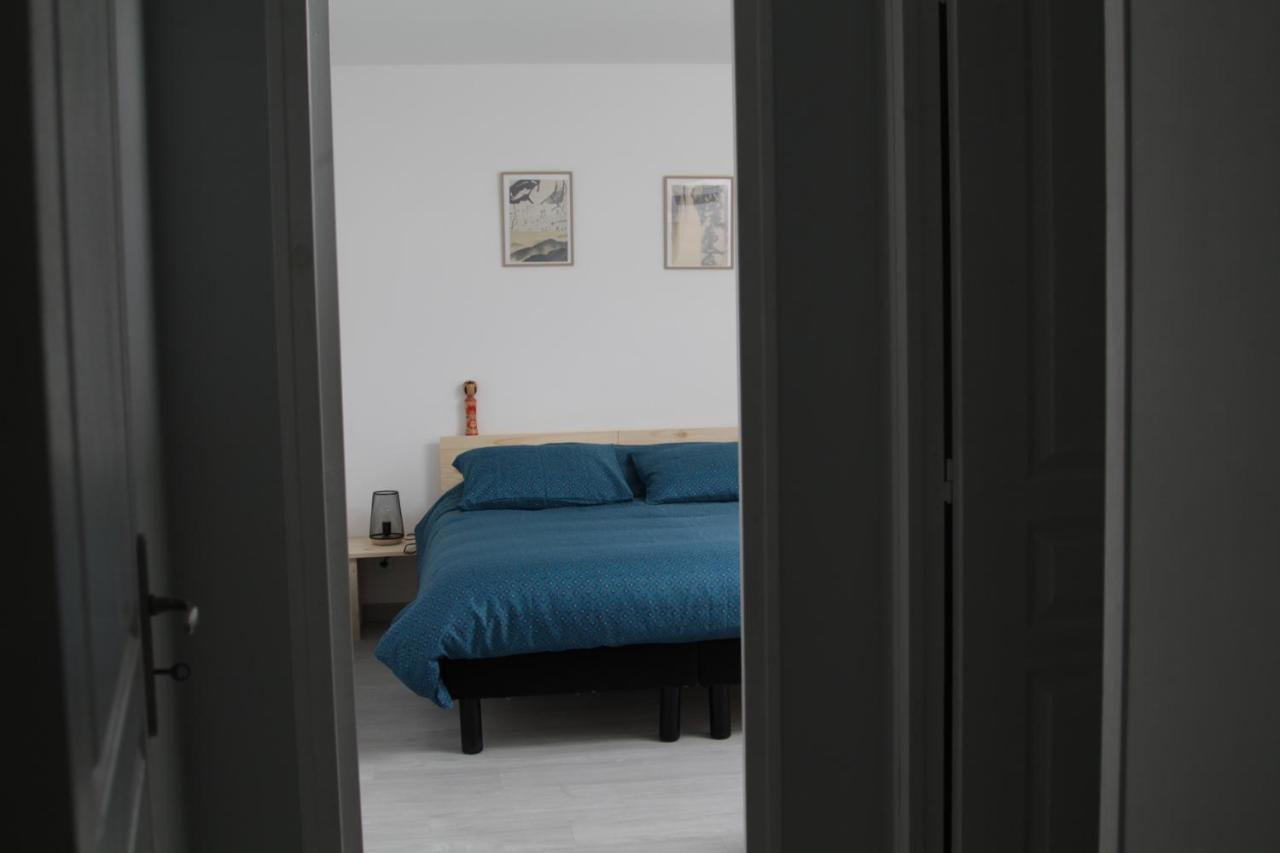 Maison Mama Neko Pontorson Bagian luar foto